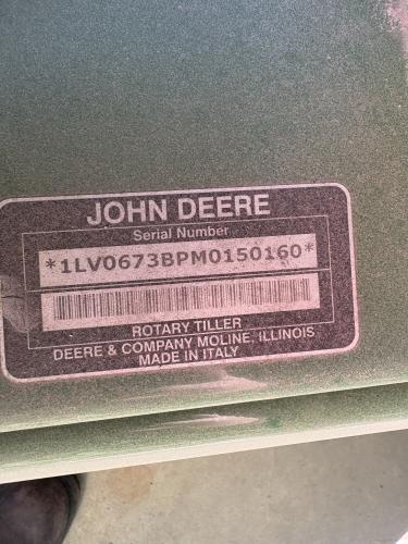 John Deere NEW 213745