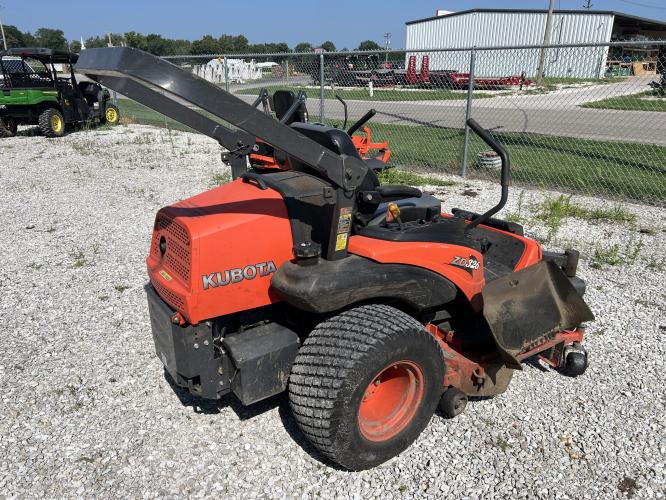 Kubota ZD326P