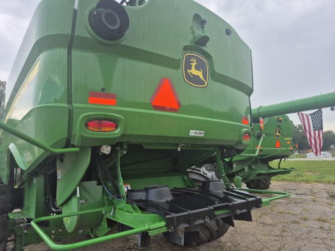 John Deere S790