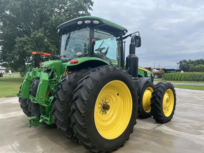 John Deere 8400R