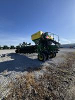 John Deere 1775NT