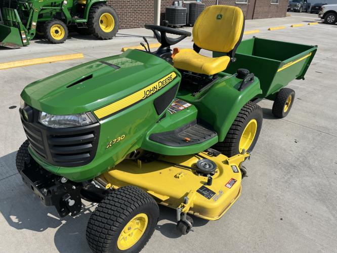 John Deere X730