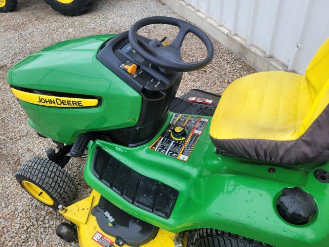 John Deere X320