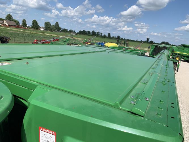 John Deere S780