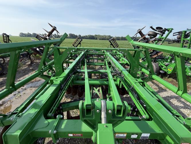 John Deere 2730