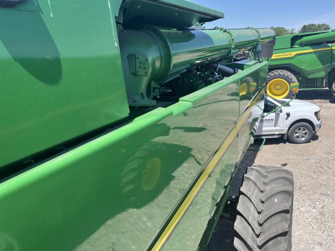 John Deere S790