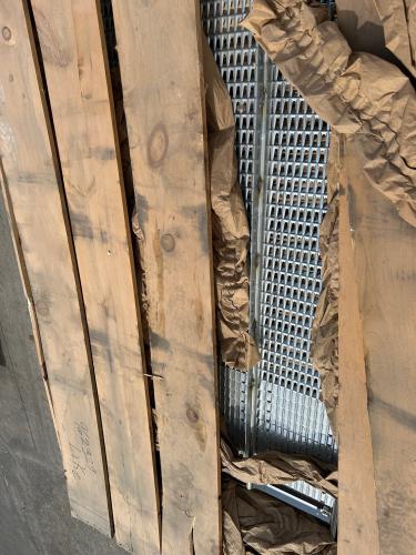 John Deere LIKE NEW AXE63073  Chaffer Elements, Deep Tooth W/ Solid Slat, Dyna-Floâ¢ Plus Dual Zone Adjust