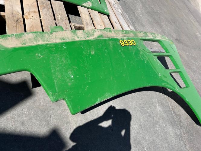 John Deere R320451 RH SIDE PANEL