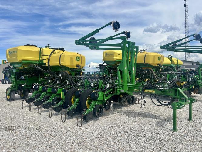 John Deere 1775NT