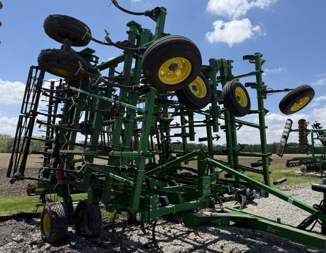 John Deere 2230LL