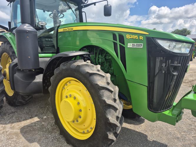 John Deere 8285R