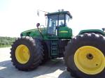 John Deere 9530