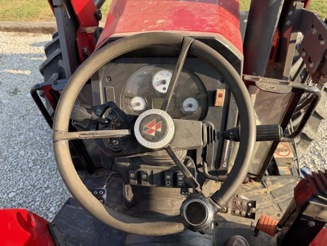 Massey Ferguson 4710