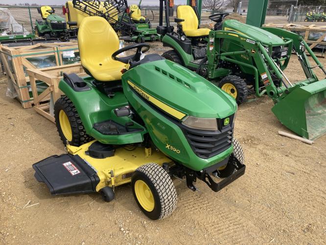 John Deere X590