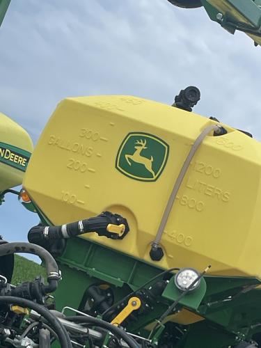 John Deere 1775NT