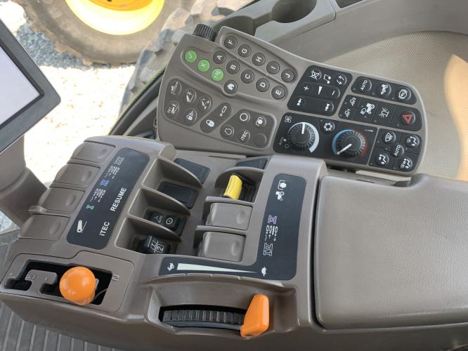 John Deere 8285R