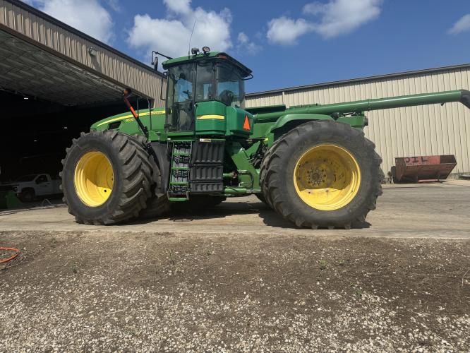 John Deere 9530