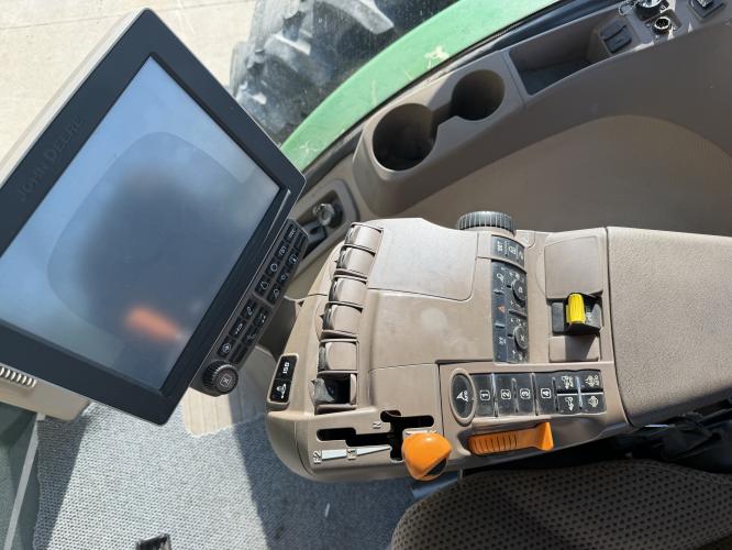 John Deere 8370R