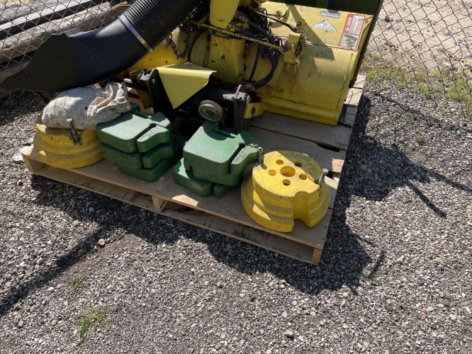 John Deere 318