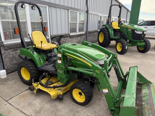 2005 John Deere 2305