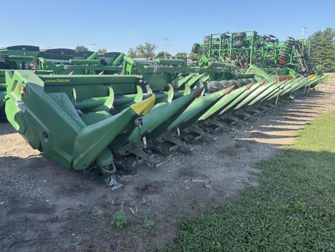 John Deere C12F