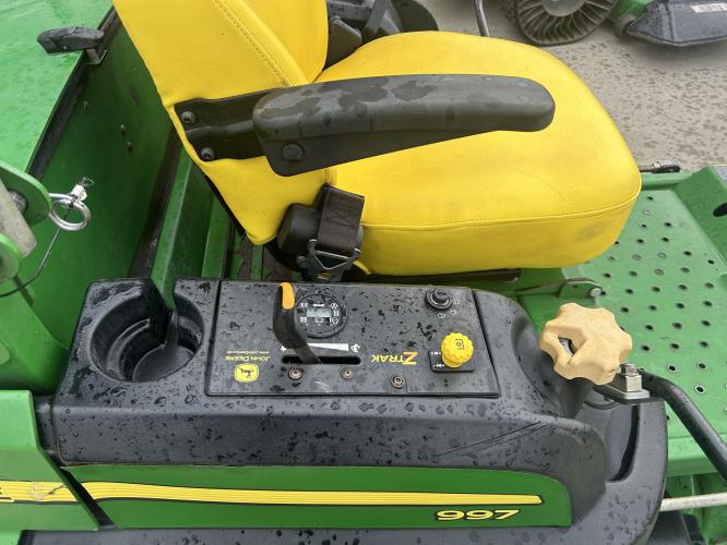John Deere 997