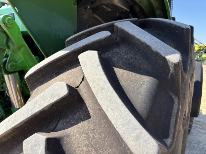 John Deere 7420