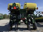 John Deere 1775NT