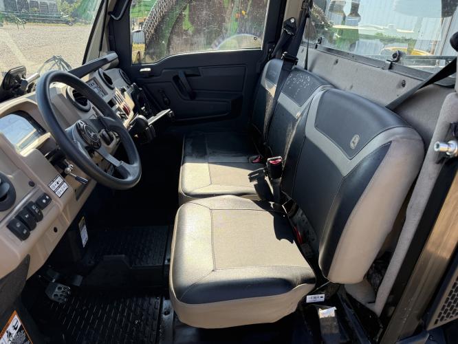 John Deere XUV 845R Premium Cab