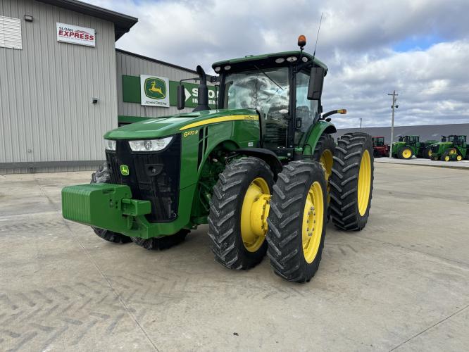 John Deere 8370R