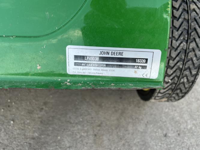 John Deere X394