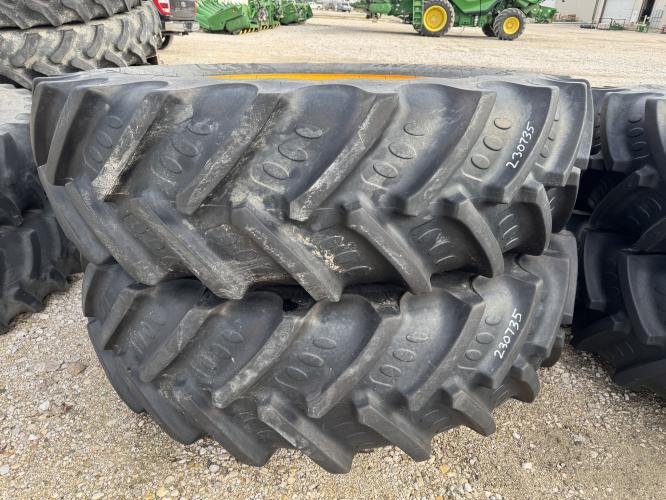 Bkt 520/85R46 Floater Tires