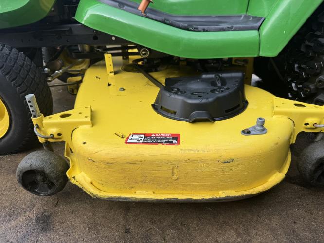 John Deere X590