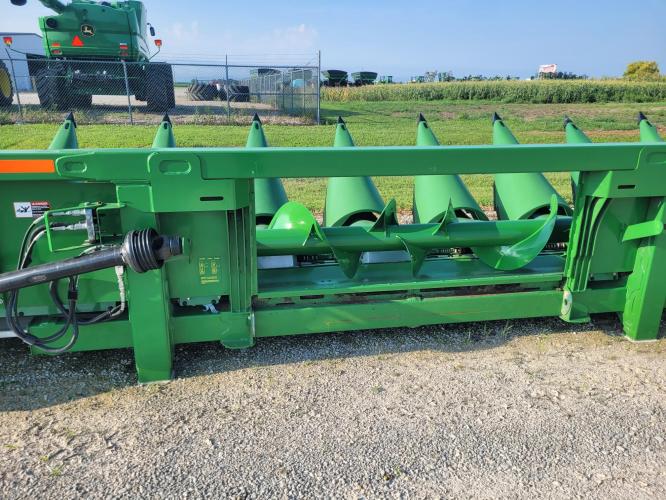 John Deere C8R
