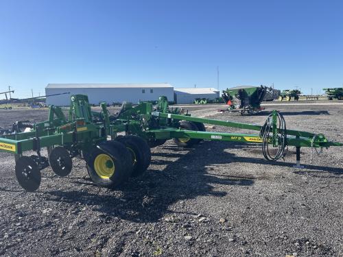 2025 John Deere MT5