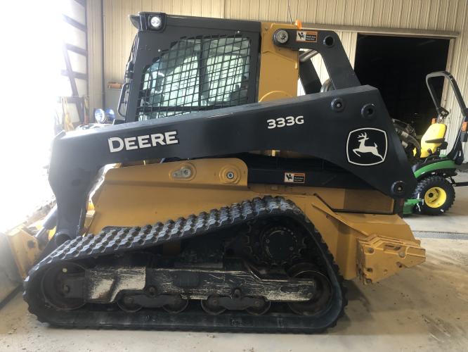 John Deere 333G