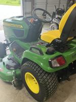John Deere X730