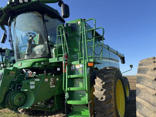 2024 John Deere S770