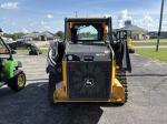 John Deere 325G