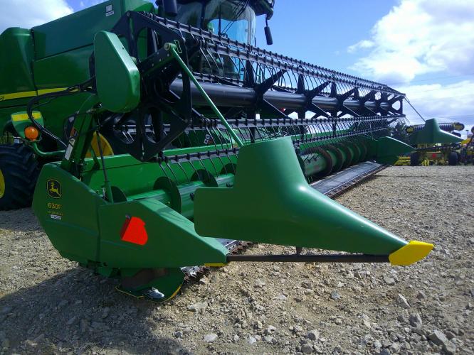 John Deere 630F