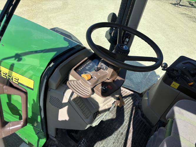 John Deere 7420