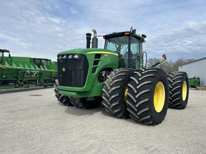 John Deere 9530
