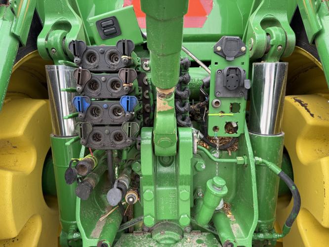 John Deere 8360R