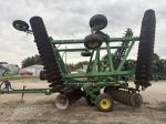 John Deere 637