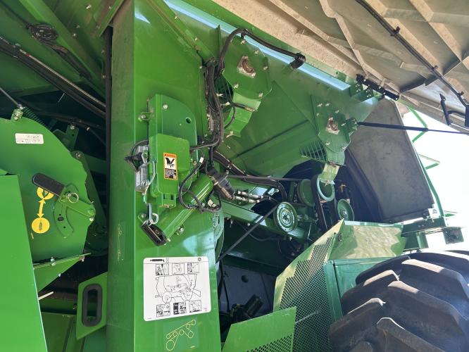 John Deere S780