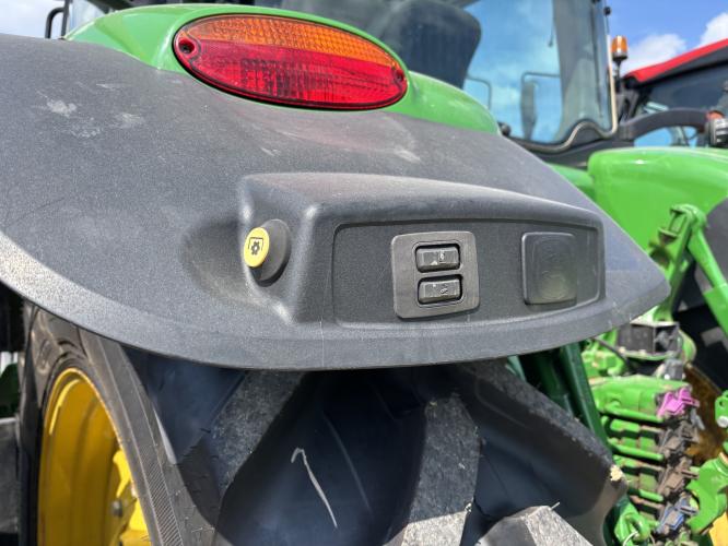 John Deere 8360R