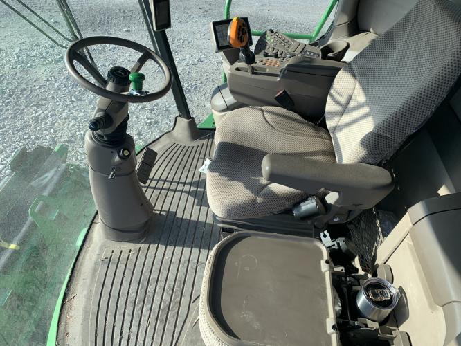 John Deere S660