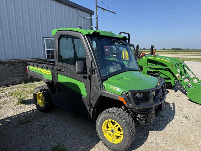 John Deere XUV 845R Premium Cab