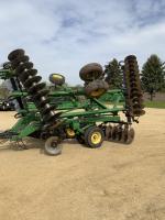 John Deere 635