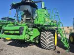 John Deere X9 1100
